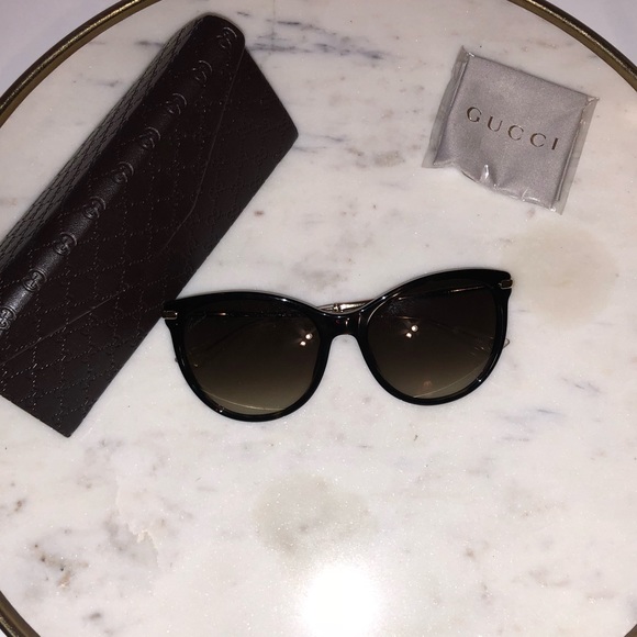 Gucci Accessories - ✨MDW SALE! Gucci Sunglasses‼️